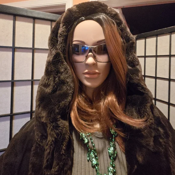 Women's Luxury suede winter hooded coat - Picture 7 of 15